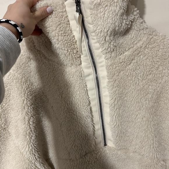 Varley Sherpa Quarter Zip - Size M - Picture 2 of 8